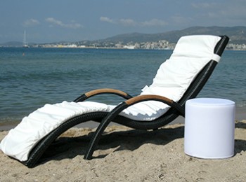 WATERPROOF-SUNBED-MATRESS-&-POUF-YVONNE-BORJESSON